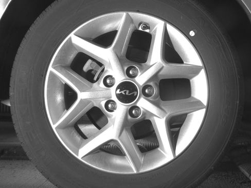 Used 2025 Kia Soul LX w/ LX Technology Package FWD image 22