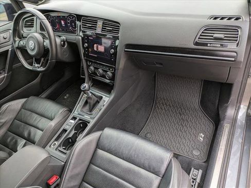 Used 2018 Volkswagen Golf 4-Door image 21