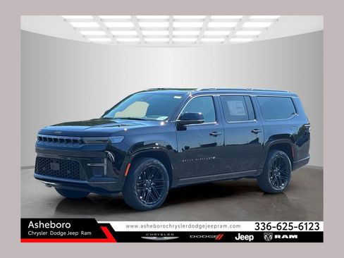 New 2026 Jeep Grand Wagoneer L Limited AWD/4WD image 1