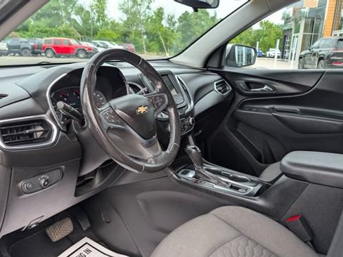 Used 2019 Chevrolet Equinox LT AWD/4WD image 16