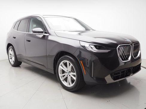 Certified 2025 BMW X3 xDrive30i w/ Convenience Package AWD/4WD image 2