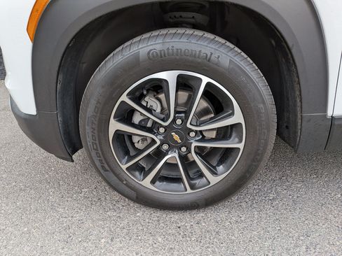 Used 2024 Chevrolet TrailBlazer LT w/ LT Cold Weather Package FWD image 29
