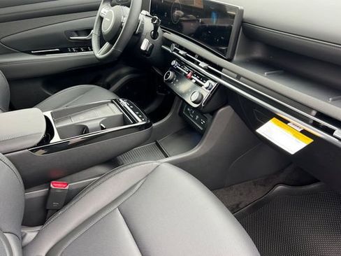New 2026 Hyundai Tucson Limited AWD/4WD image 16