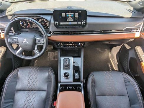 Used 2023 Mitsubishi Outlander SEL FWD image 19