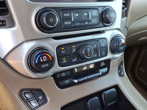 Used 2016 GMC Yukon SLT w/ Open Road Package RWD image 30