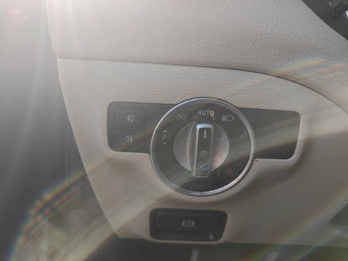 Used 2016 Mercedes-Benz GLA 250 image 13