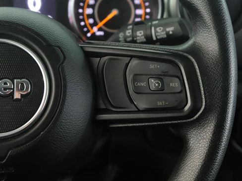 Used 2022 Jeep Wrangler Unlimited Sport AWD/4WD image 7