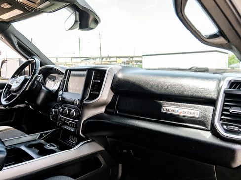Used 2020 RAM 2500 Lone Star w/ Night Edition AWD/4WD image 9