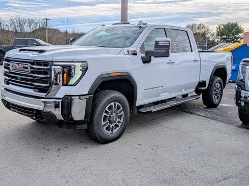 New 2026 GMC Sierra 3500 SLT w/ SLT Premium Package AWD/4WD image 1