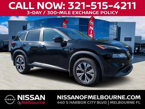 Used 2023 Nissan Rogue SV image 1