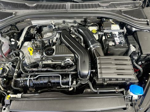 Used 2025 Volkswagen Jetta Sport FWD image 31