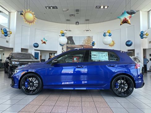 New 2026 Volkswagen Golf AWD/4WD image 2