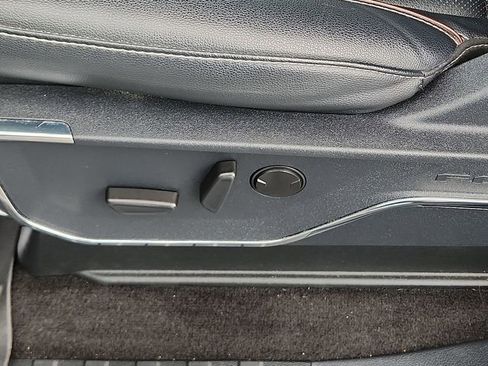 Used 2022 Ford F150 Lariat image 16