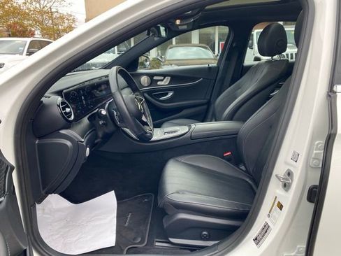Used 2023 Mercedes-Benz E 350 4MATIC Sedan image 24