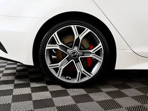 Used 2018 Kia Stinger GT2 image 53