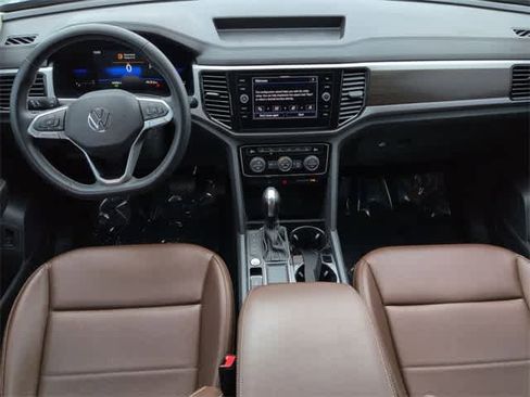 Used 2022 Volkswagen Atlas SE w/ Panoramic Sunroof Package image 15