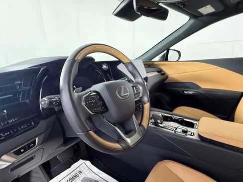 Used 2025 Lexus RX 350 Premium w/ Accessory Package (Z1) FWD image 20
