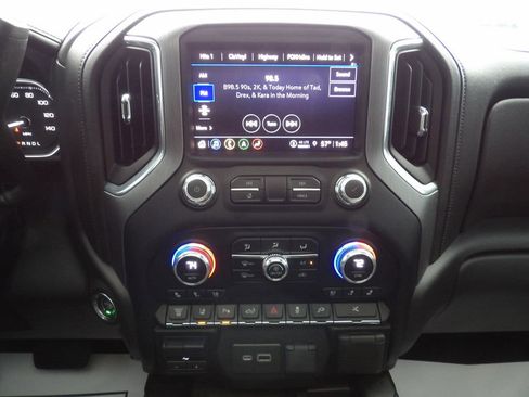 Used 2023 GMC Sierra 3500 Denali w/ Denali Ultimate Package image 24