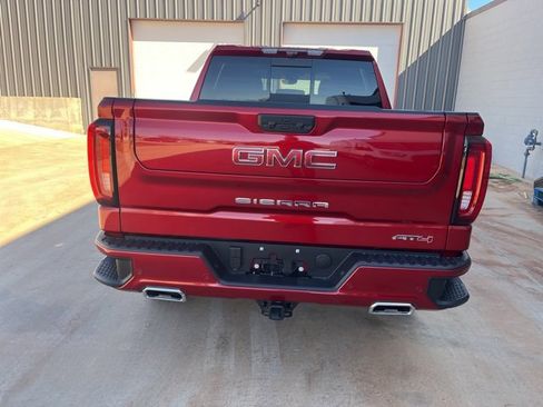Used 2025 GMC Sierra 1500 AT4 w/ AT4 Premium Package image 5