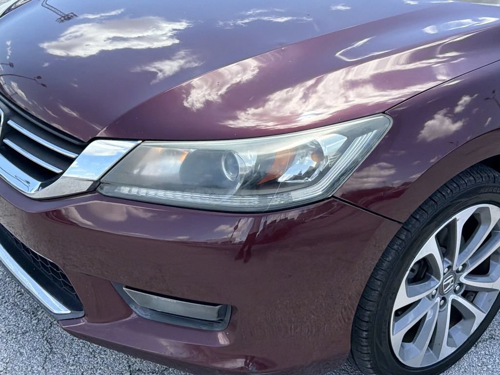 Used 2015 Honda Accord Sport image 10