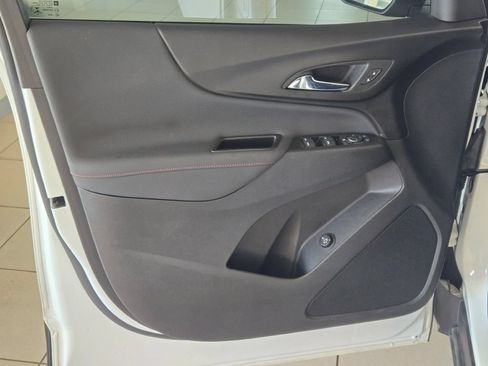 Certified 2022 Chevrolet Equinox RS w/ Infotainment Package FWD image 21