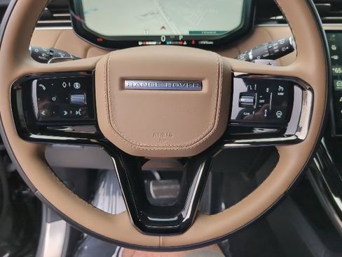 Used 2024 Land Rover Range Rover Sport Dynamic SE image 11