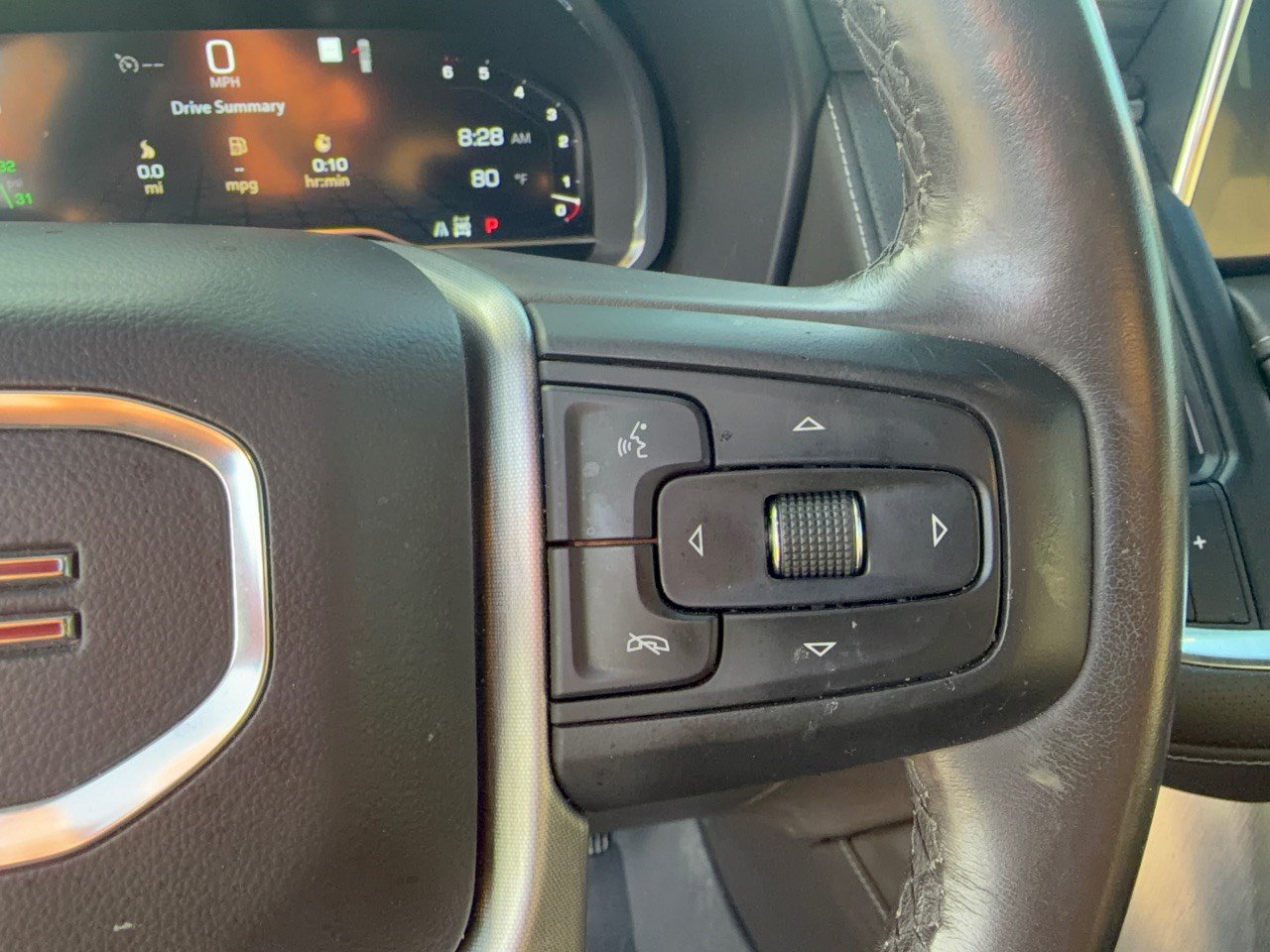 Used 2023 GMC Yukon XL SLT AWD/4WD image 19