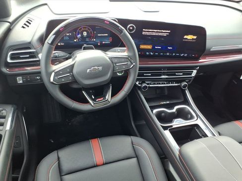 New 2026 Chevrolet Traverse RS w/ LPO, Floor Liner Package image 7