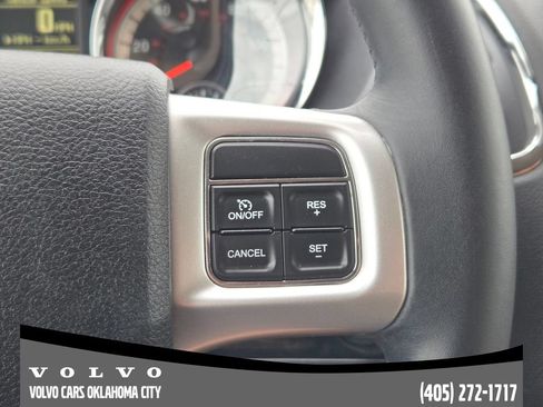Used 2016 Dodge Grand Caravan SXT w/ Rear Park Assist Package FWD image 23