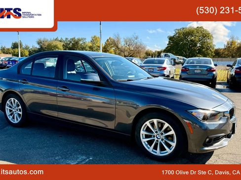 Used 2016 BMW 320i Sedan image 4