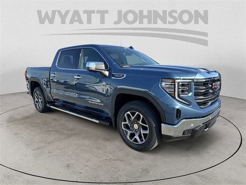 Used 2024 GMC Sierra 1500 SLT w/ SLT Premium Plus Package image 7