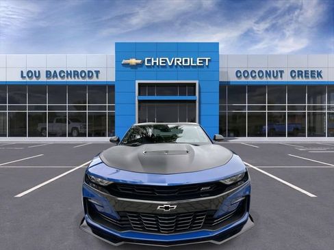 Used 2019 Chevrolet Camaro SS RWD image 3