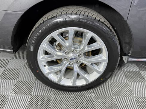 Certified 2018 Ford Expedition Max Platinum image 31