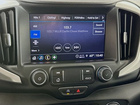 Used 2023 GMC Terrain SLT image 14