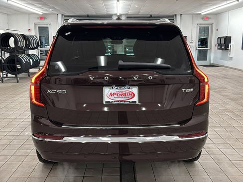 New 2026 Volvo XC90 T8 Ultra w/ Protection Package Premier image 6