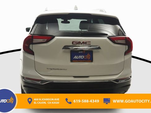 Used 2023 GMC Terrain SLT image 14