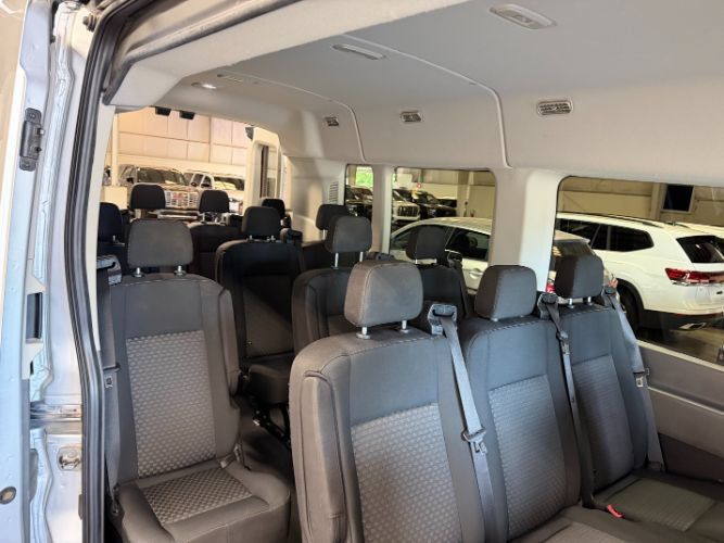 Used 2022 Ford Transit 350 XLT RWD image 25