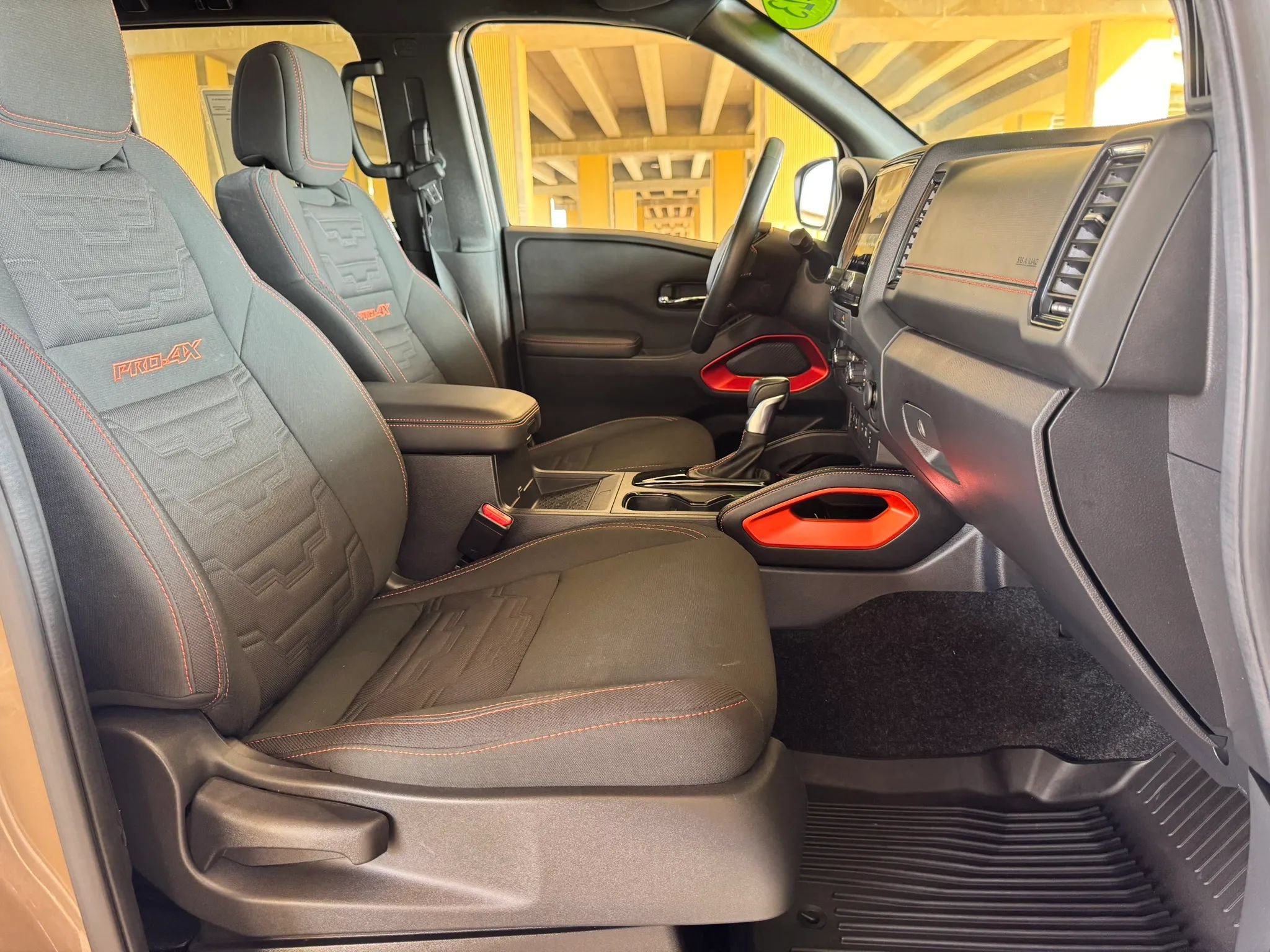 Used 2023 Nissan Frontier PRO-4X w/ Pro Convenience Package AWD/4WD image 25