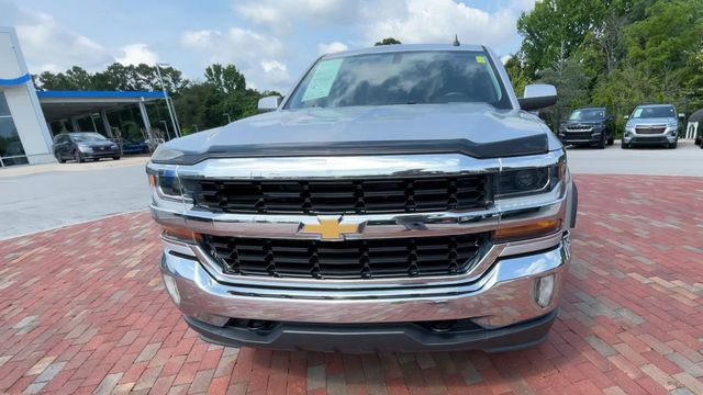 Used 2017 Chevrolet Silverado 1500 LT w/ All Star Edition AWD/4WD image 4