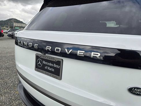Used 2023 Land Rover Range Rover SE AWD/4WD image 15