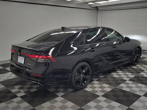 Used 2023 Honda Accord Sport image 6