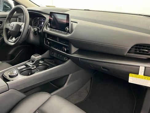 New 2026 Nissan Rogue SV AWD/4WD image 24