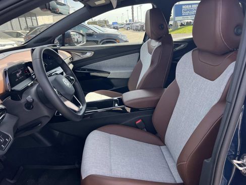 Used 2023 Volkswagen ID.4 Pro image 19