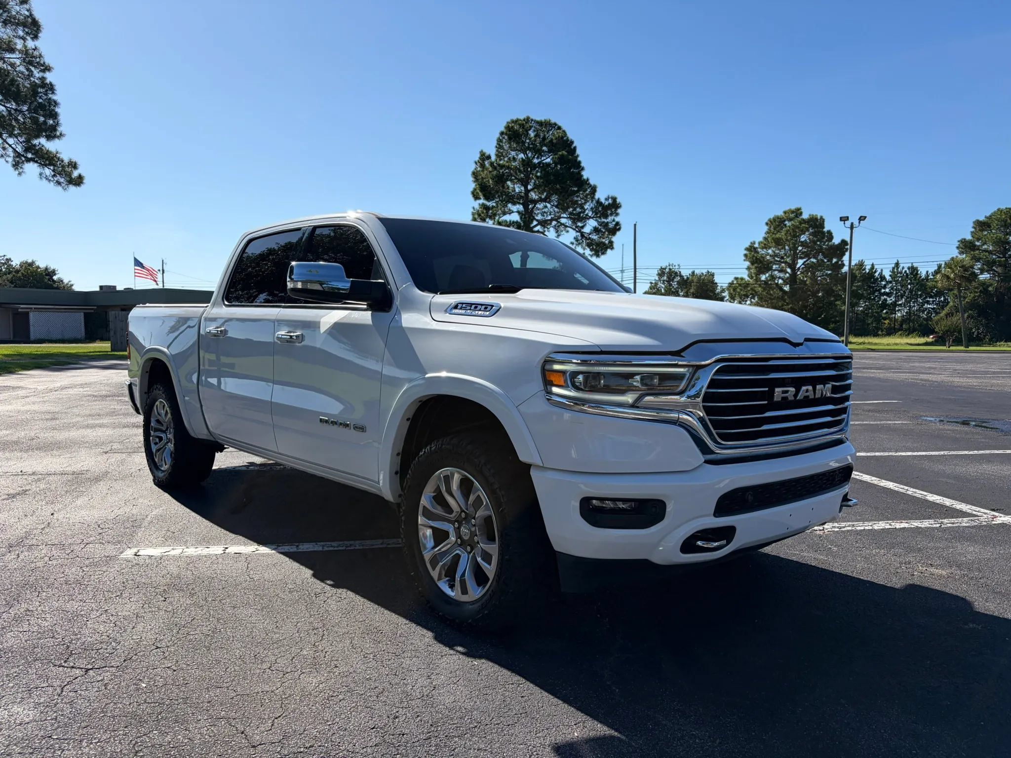 Used 2021 RAM 1500 Limited w/ Body Color Bumper Group AWD/4WD image 9
