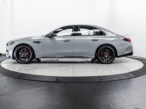 Used 2025 Mercedes-Benz E 53 AMG e 4MATIC Sedan image 4