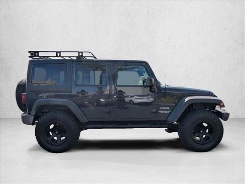 Used 2017 Jeep Wrangler Unlimited Sport w/ Quick Order Package 24S AWD/4WD image 4