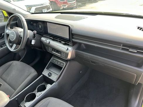 Used 2024 Hyundai Kona SEL FWD image 8