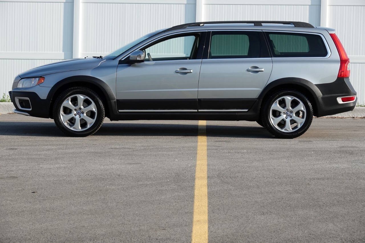 Used 2010 Volvo XC70 T6 AWD/4WD image 10