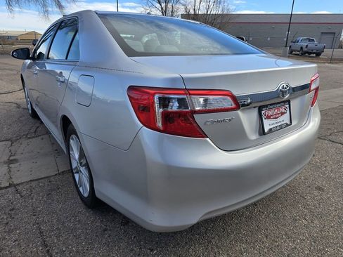 Used 2014 Toyota Camry XLE image 7