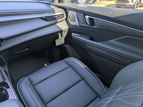 New 2026 Buick Enclave Avenir w/ Super Cruise Package image 22